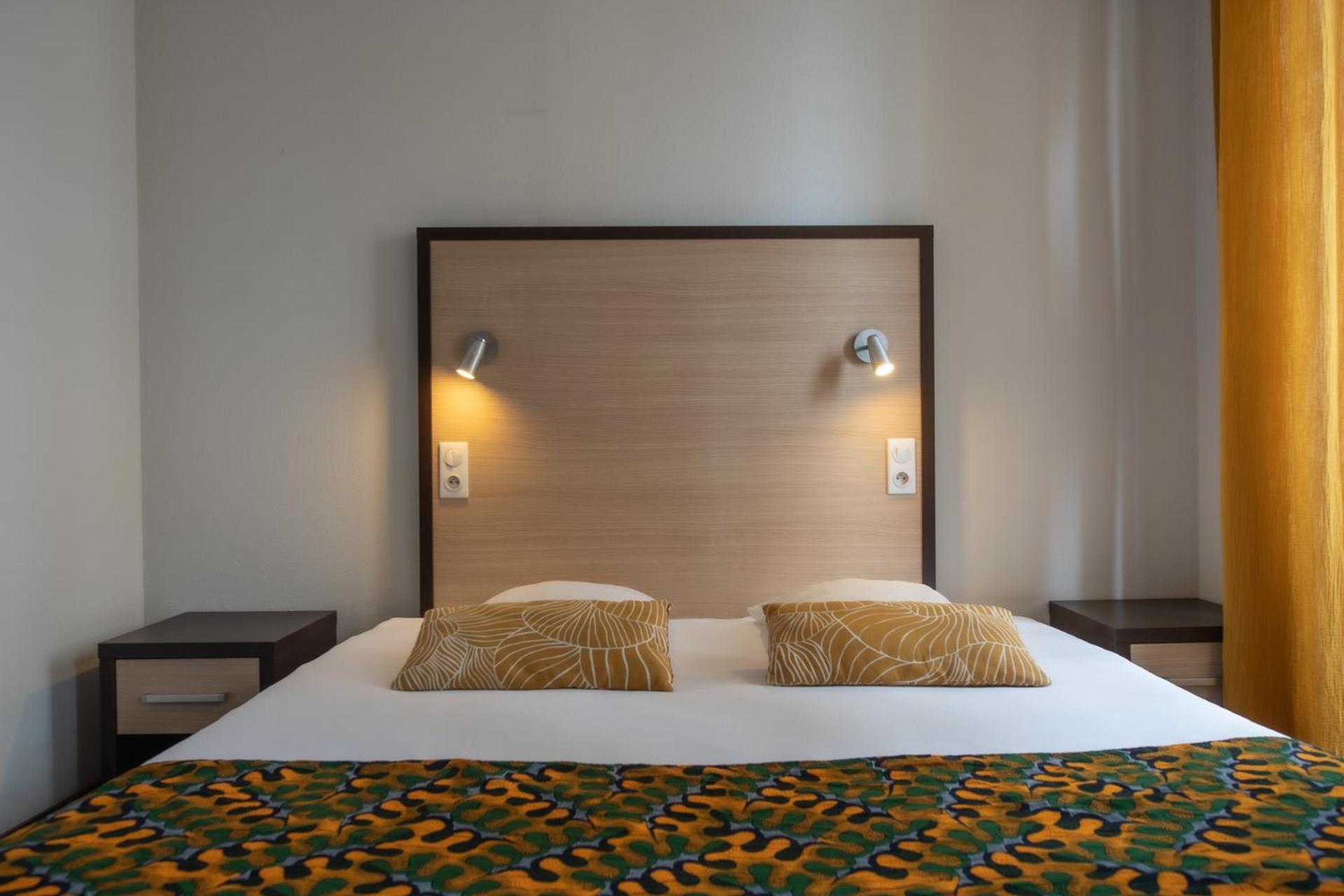 Logis Hotel Le Commerce Navarrenx Ngoại thất bức ảnh